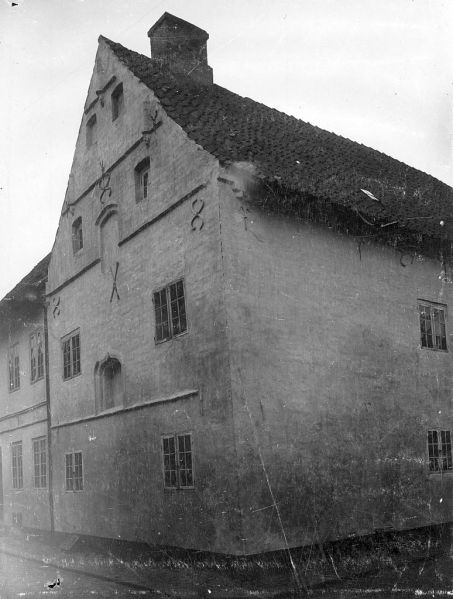 Fil:Karmeliterhuset-1890.jpg